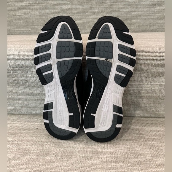 Asics Dynaflyte 2 FlyteFoam Road-Running Shoes Size 8, Black and White - Picture 6 of 15